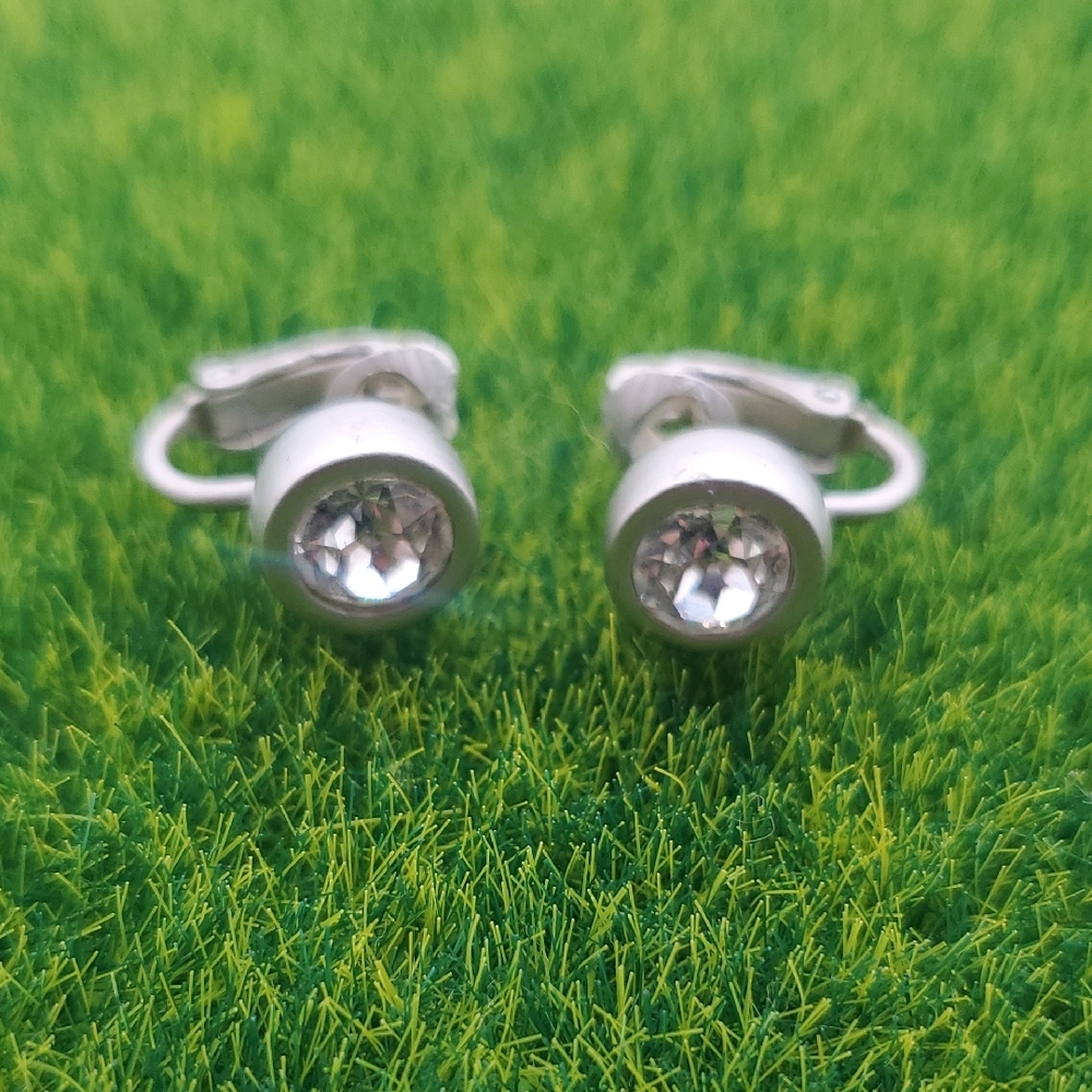 Vintage Swarovski Headlight Crystal Earrings E1030 Clip On Needs A Clean